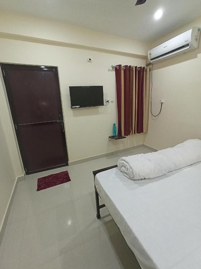 Saraswati Palace Varanasi Eksteriør bilde