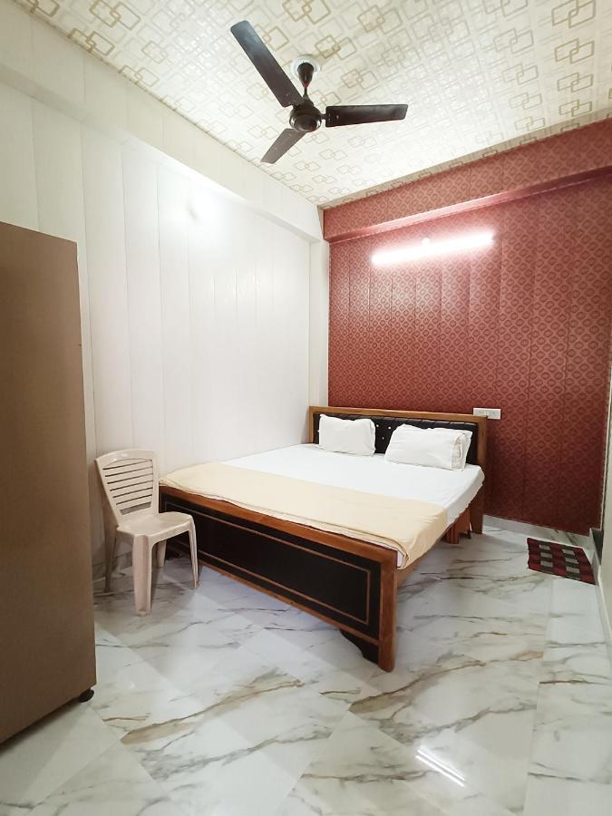 Saraswati Palace Varanasi Eksteriør bilde