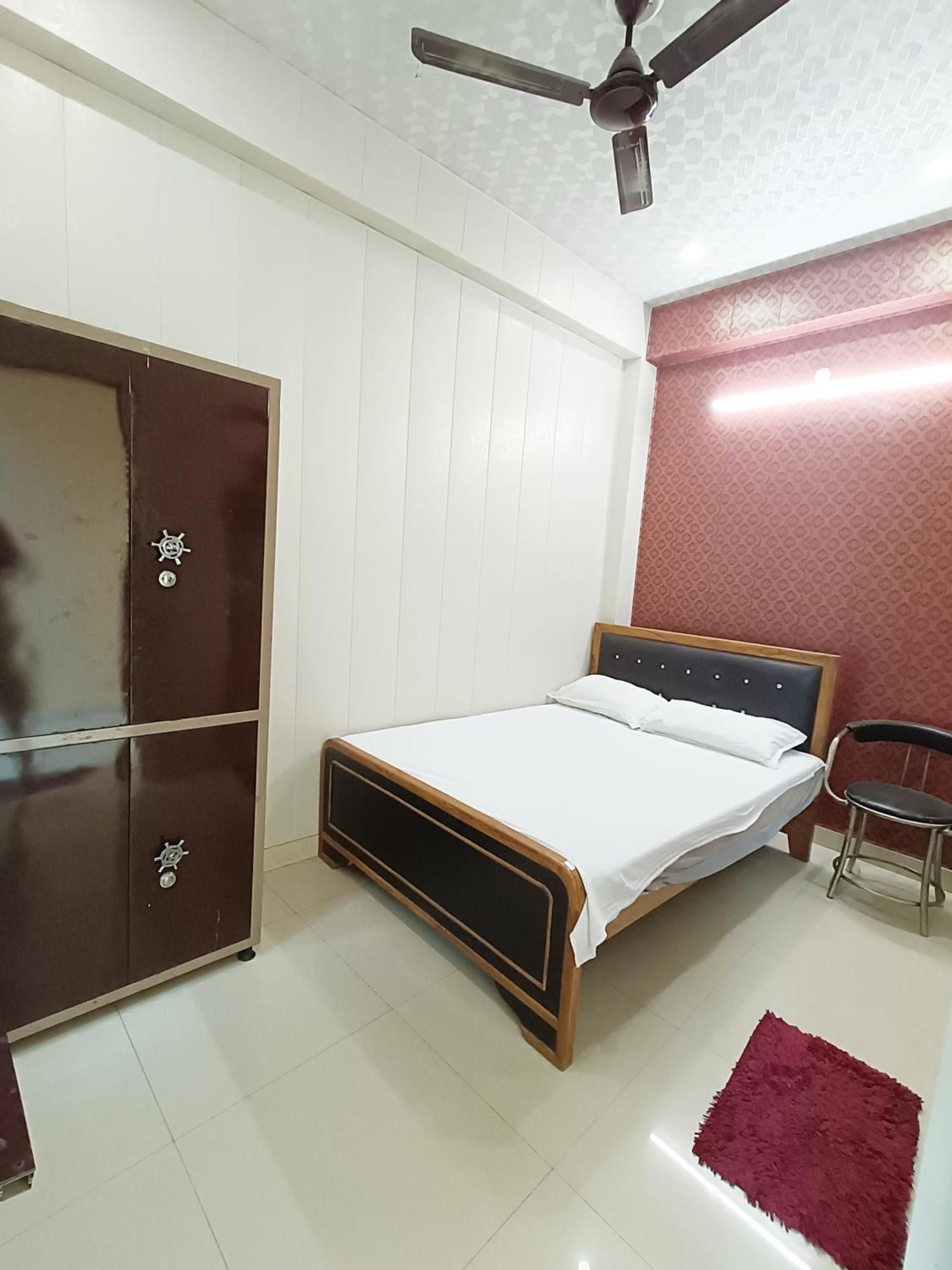 Saraswati Palace Varanasi Eksteriør bilde